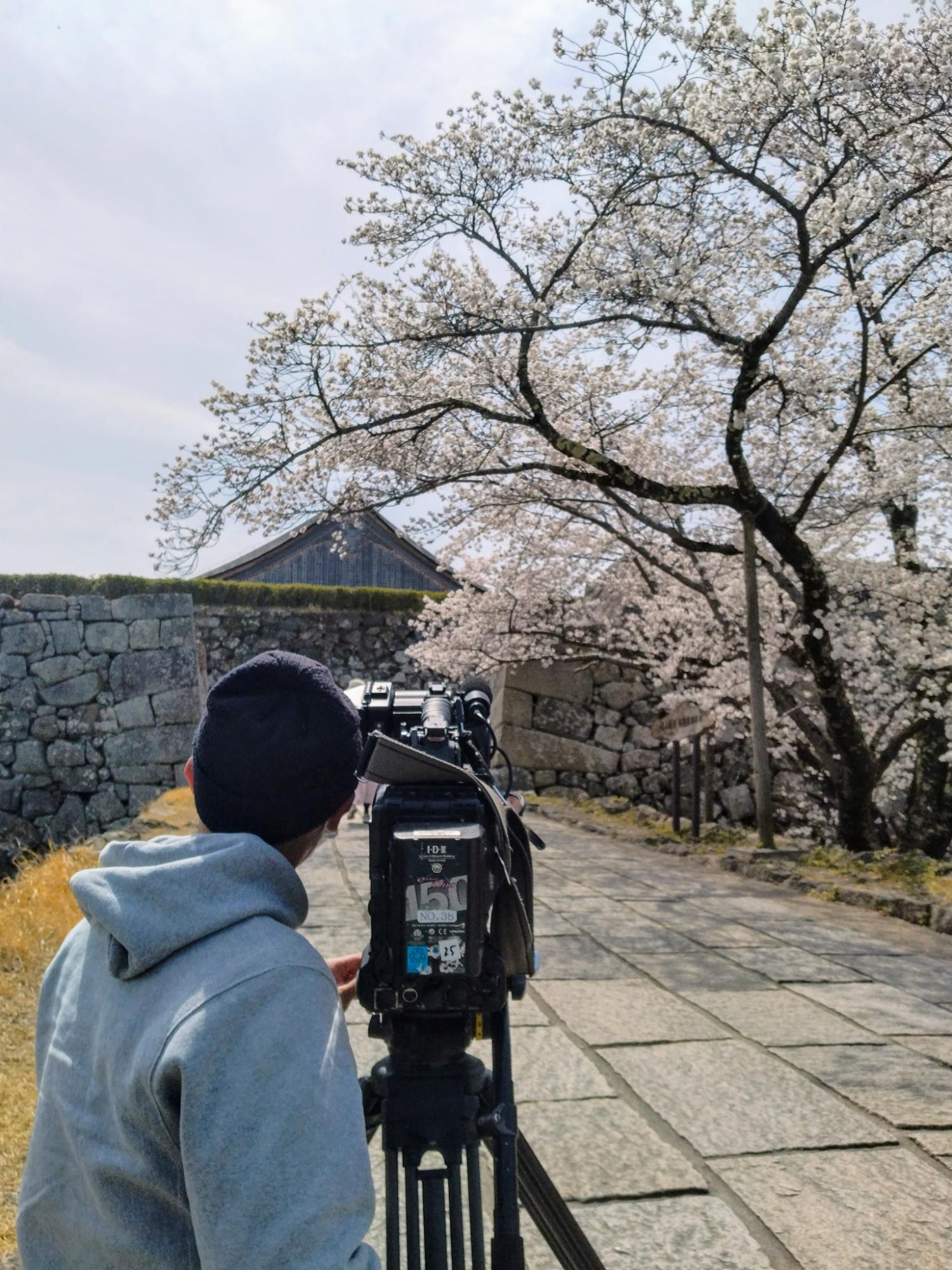 篠山城跡前で撮影風景1