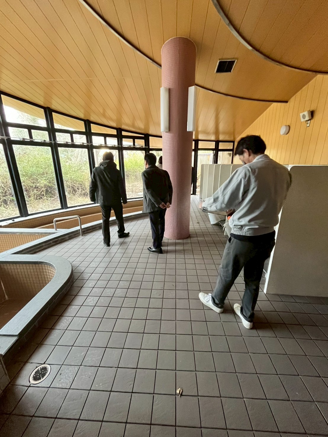 ささやま荘現地視察の様子