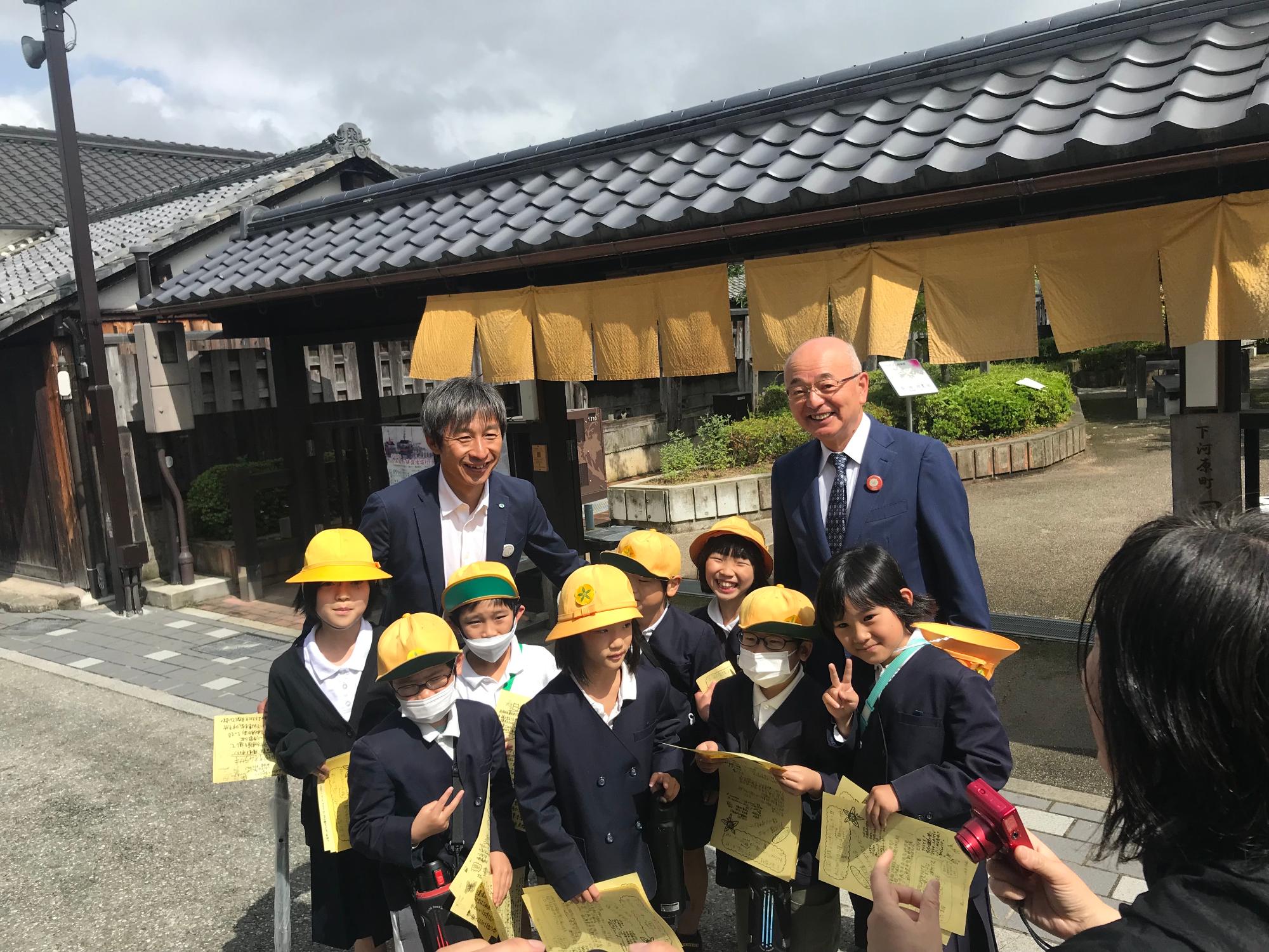 長野市長 丹波篠山市長 篠山小の児童