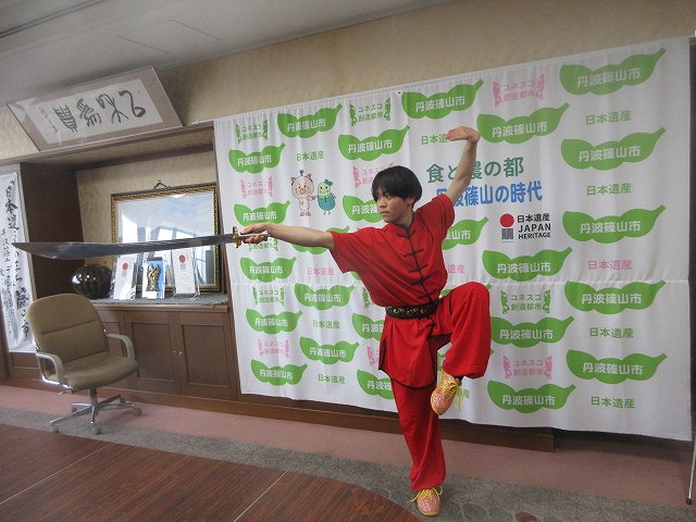 多くの人に会う3