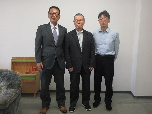 郷里の学校に寄付2