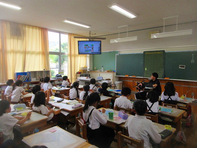 味間小学校1