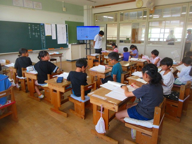 西紀南小学校・幼稚園5