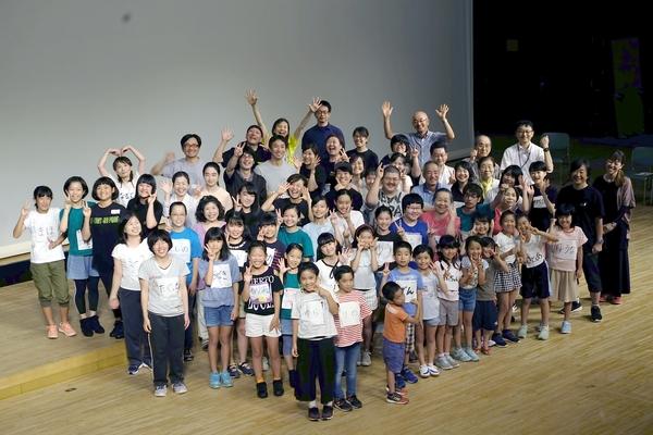 市民ミュージカルに参加される方の集合写真