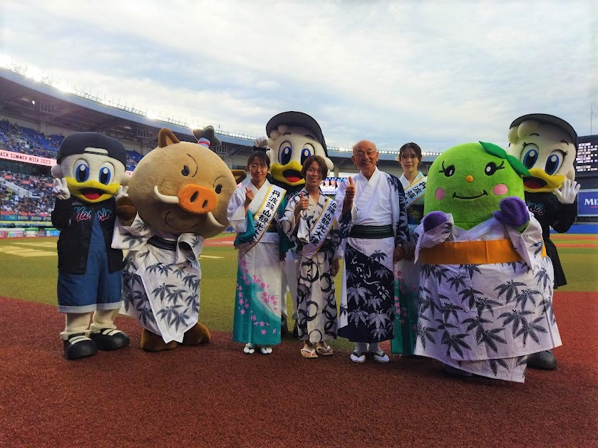 市長、観光大使、まるいの、まめりん、千葉ロッテマリーンズのマーくん、リーンちゃん、ズーちゃん