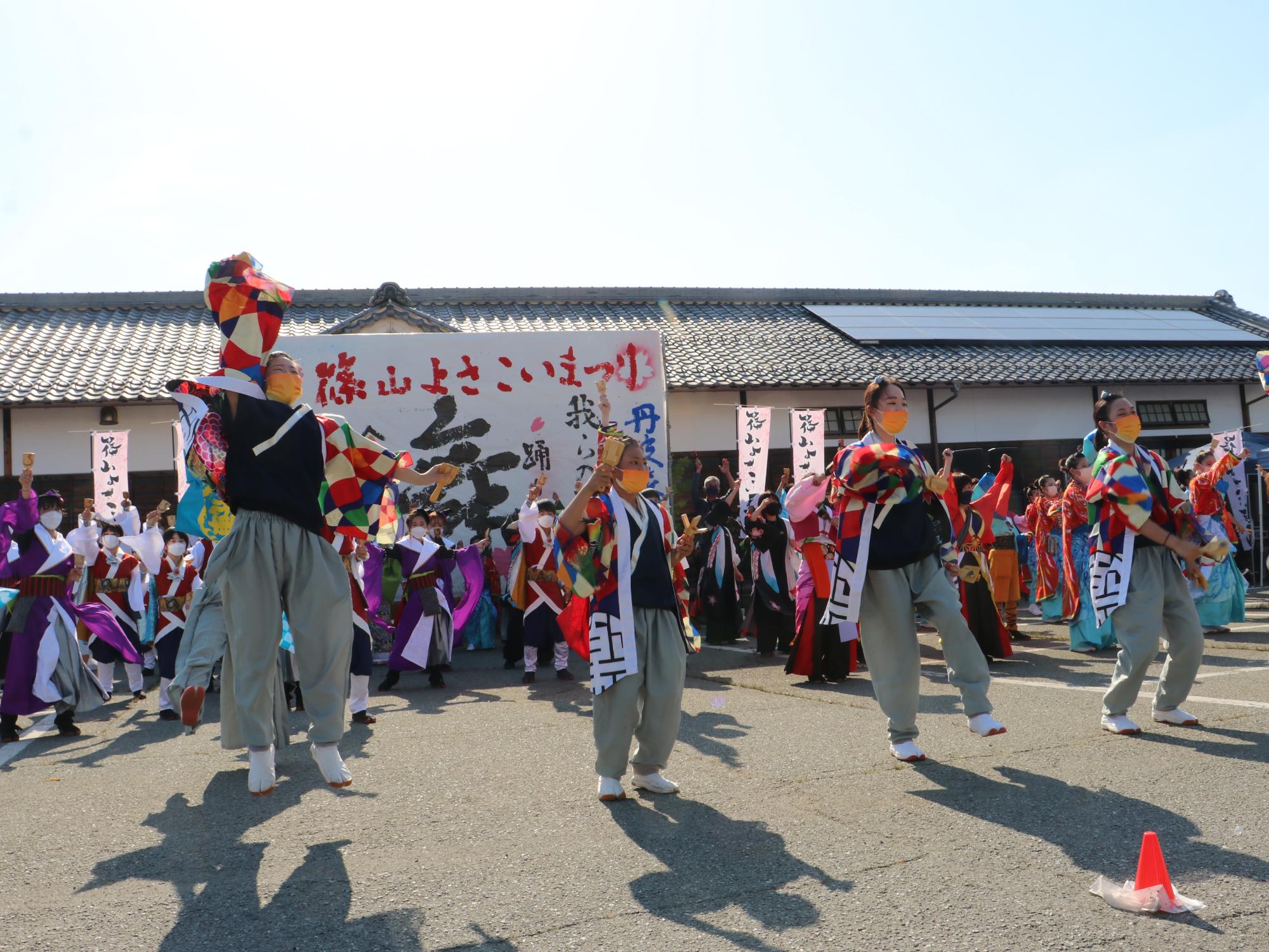 よさこいまつり全出場チームの総踊り