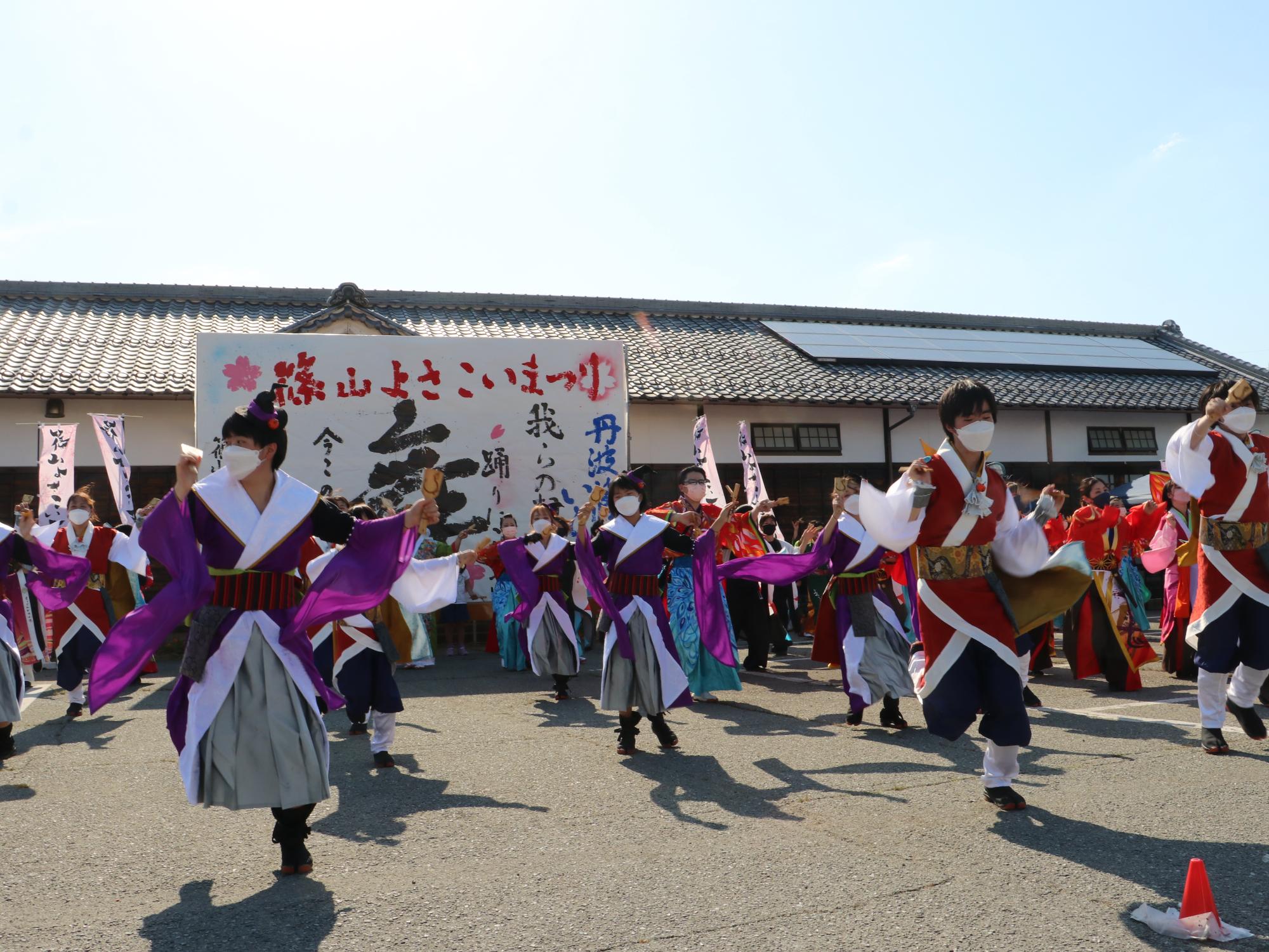 よさこいまつり全出場チームの総踊り