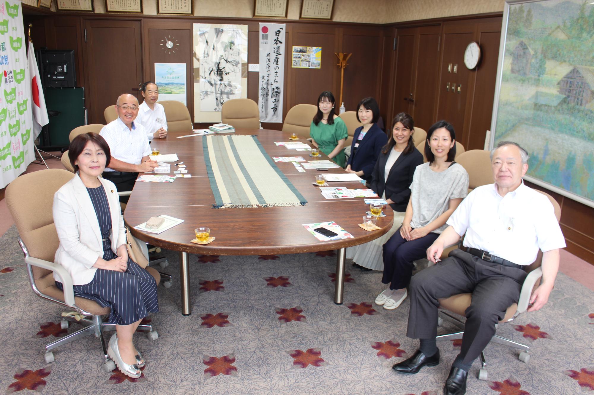 食の未来を創る会の皆さんと意見交換