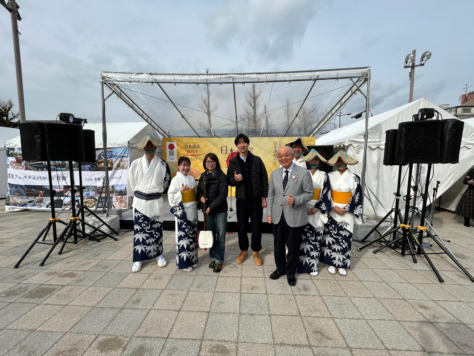 イベントに出演した人たちで集合写真