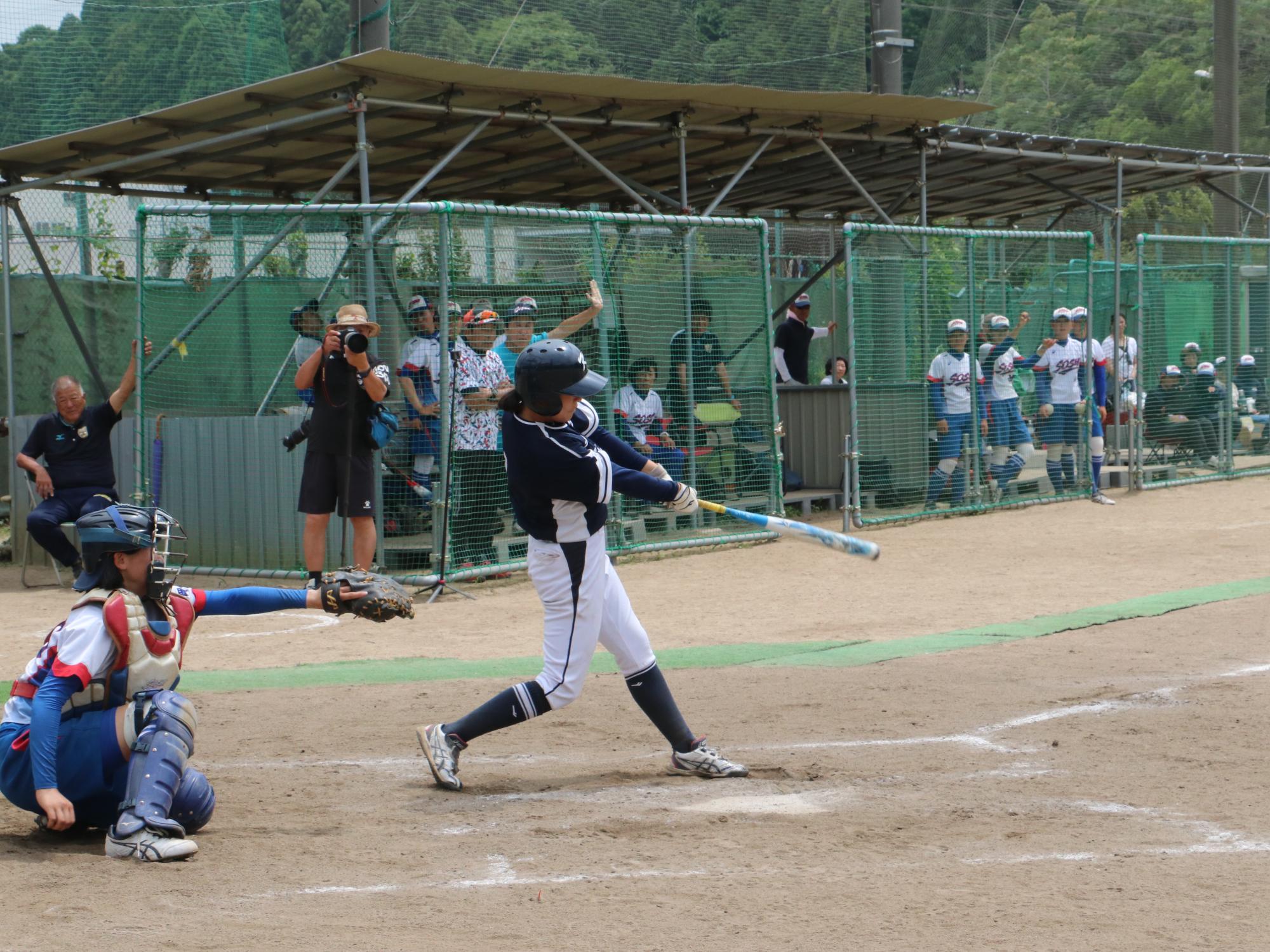 韓国ソフトボールナショナルチームとの対抗戦の様子
