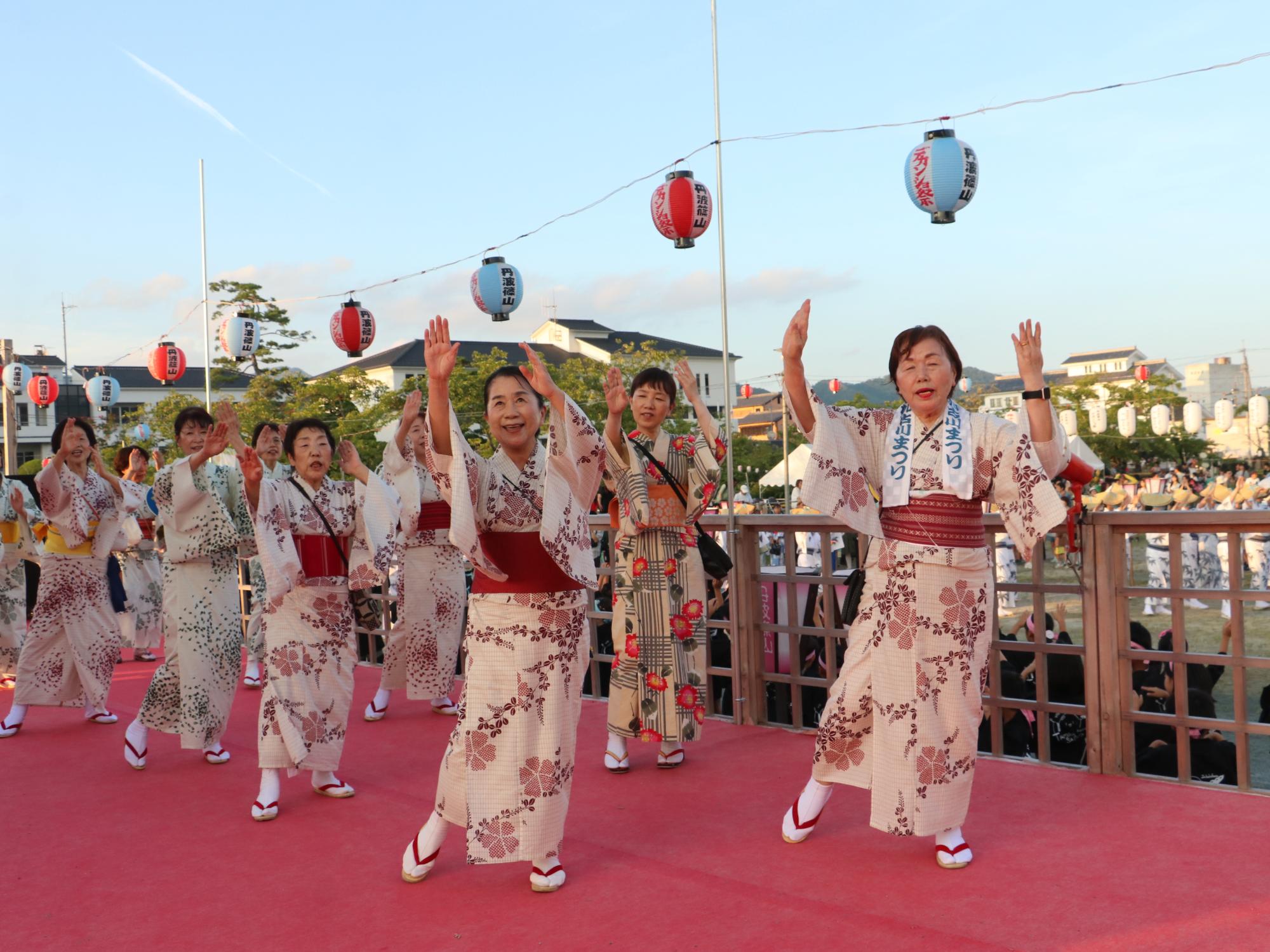 デカンショ祭の様子