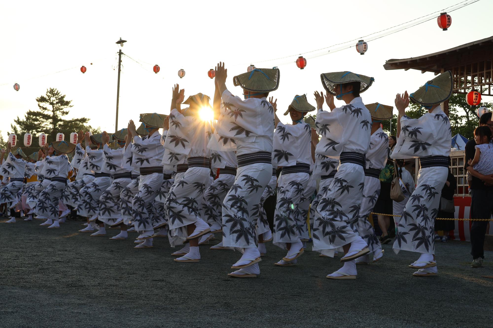 デカンショ祭の様子