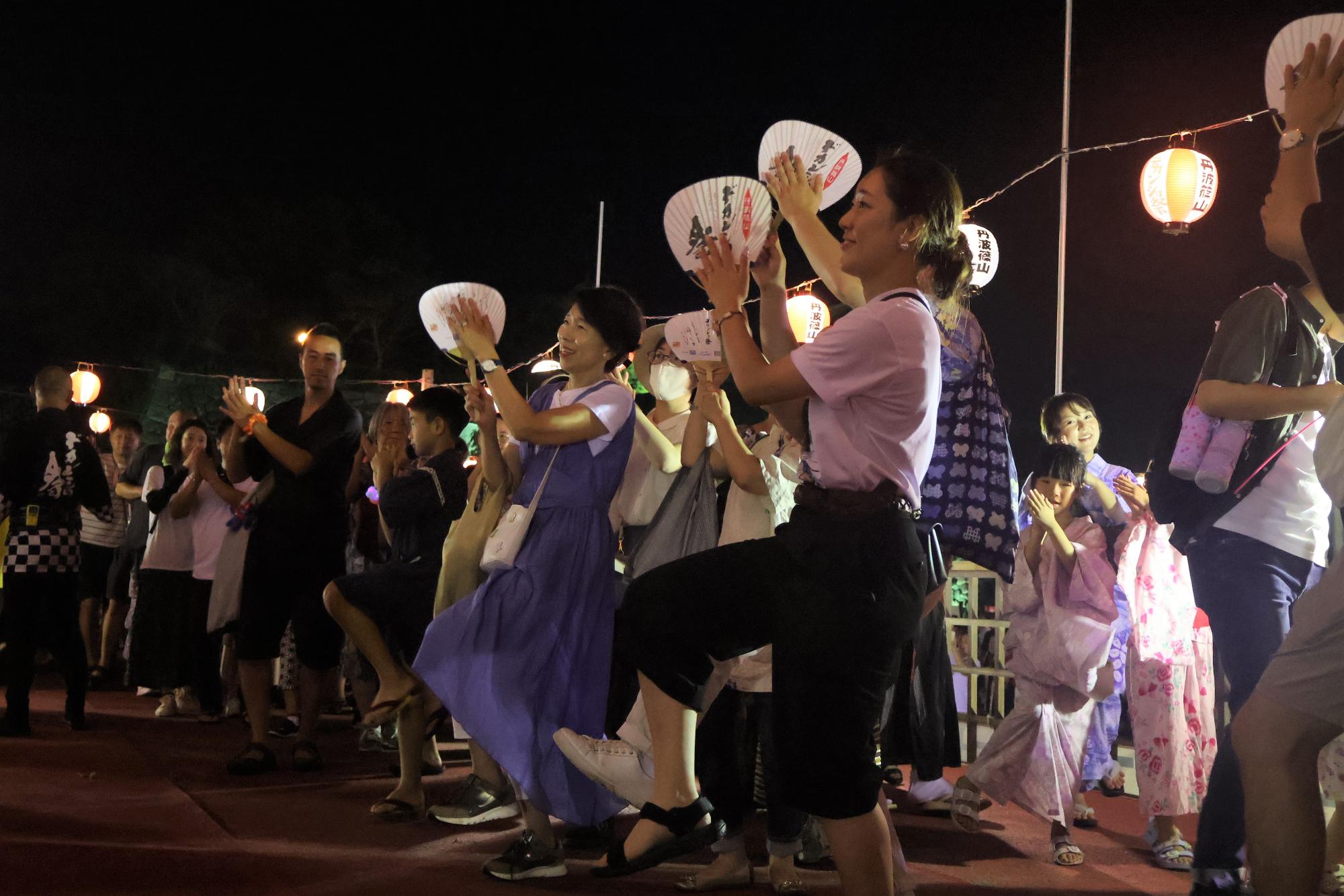 デカンショ祭の様子
