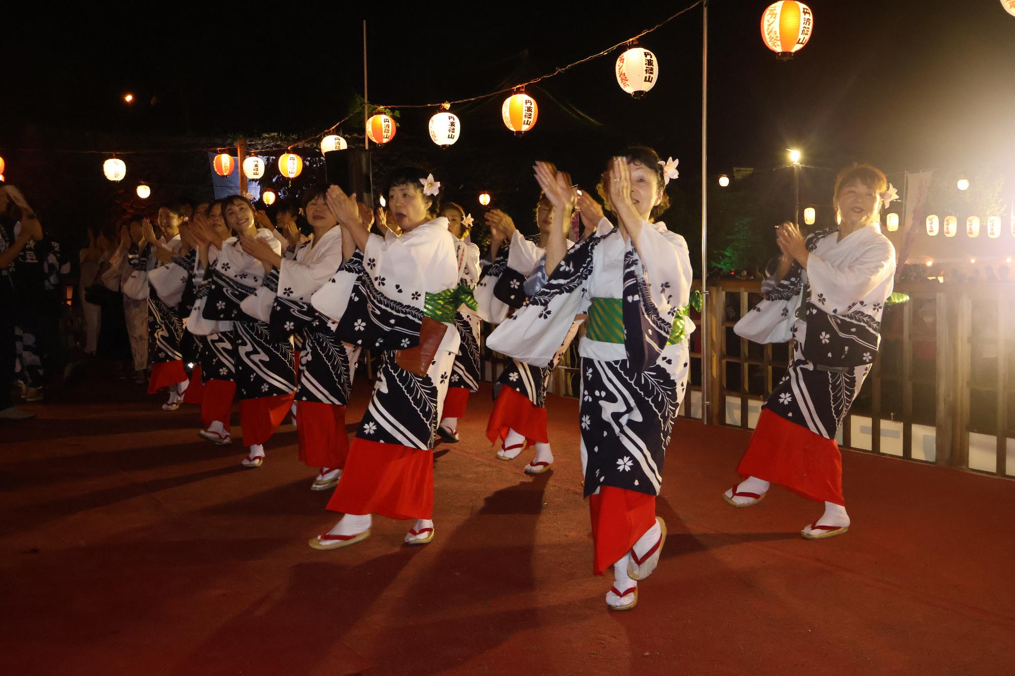 デカンショ祭の様子