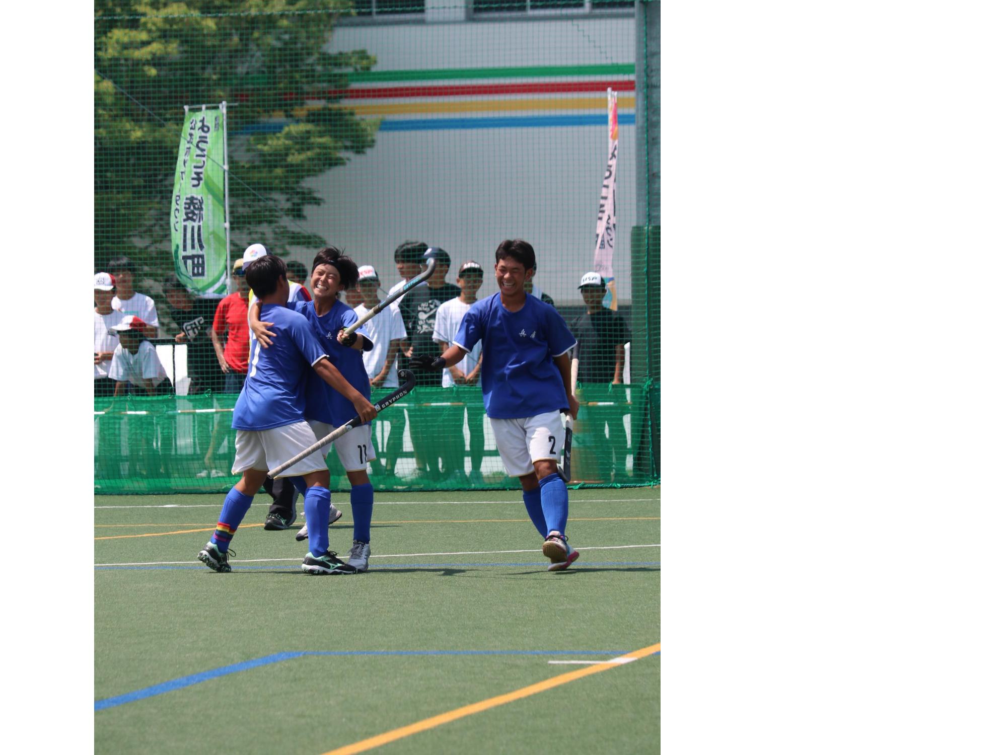 ホッケーの試合の様子