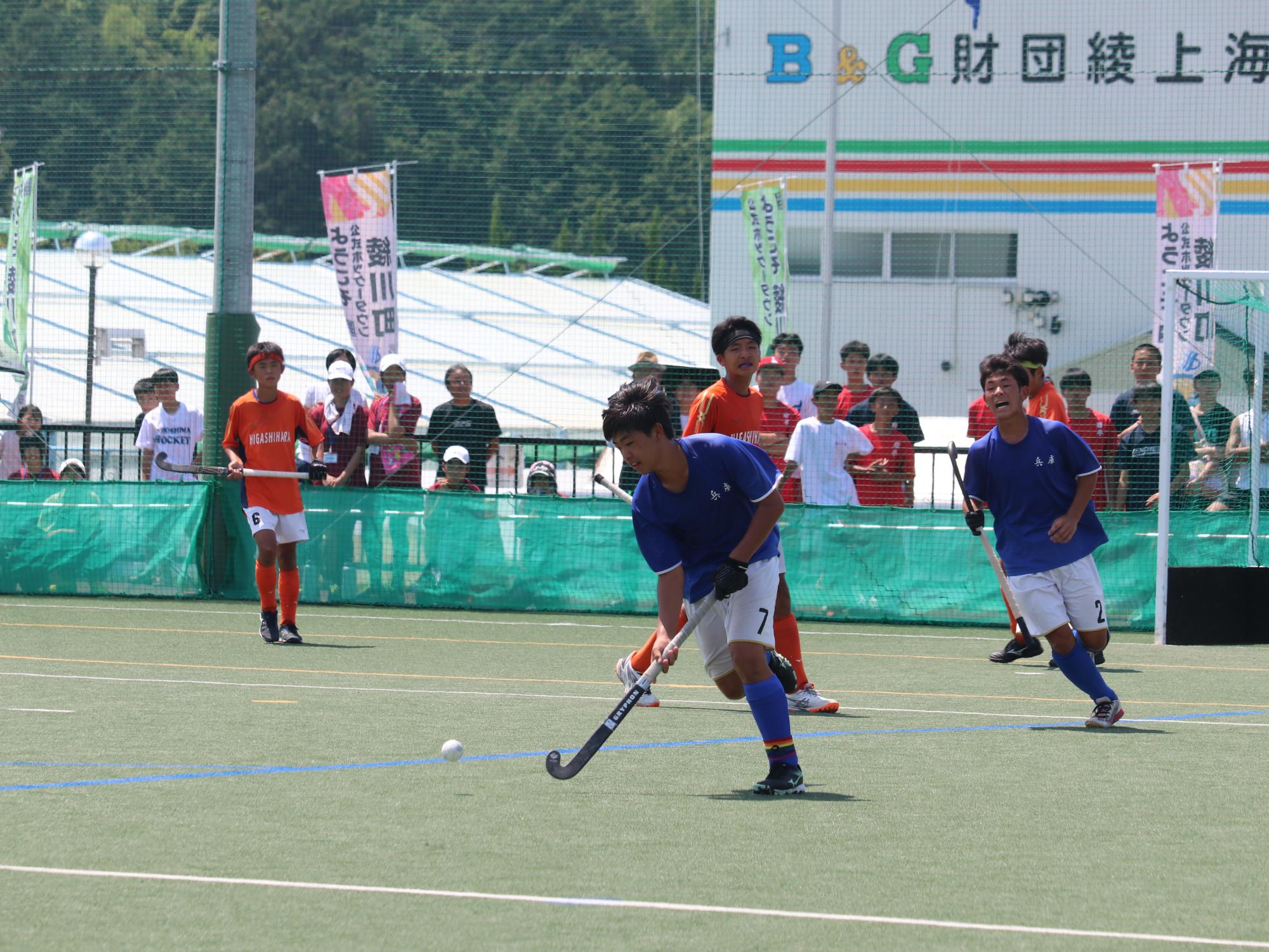 ホッケーの試合の様子