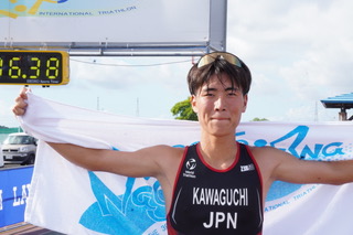 日本ジュニアトライアスロン選手権に出場した河口選手の様子
