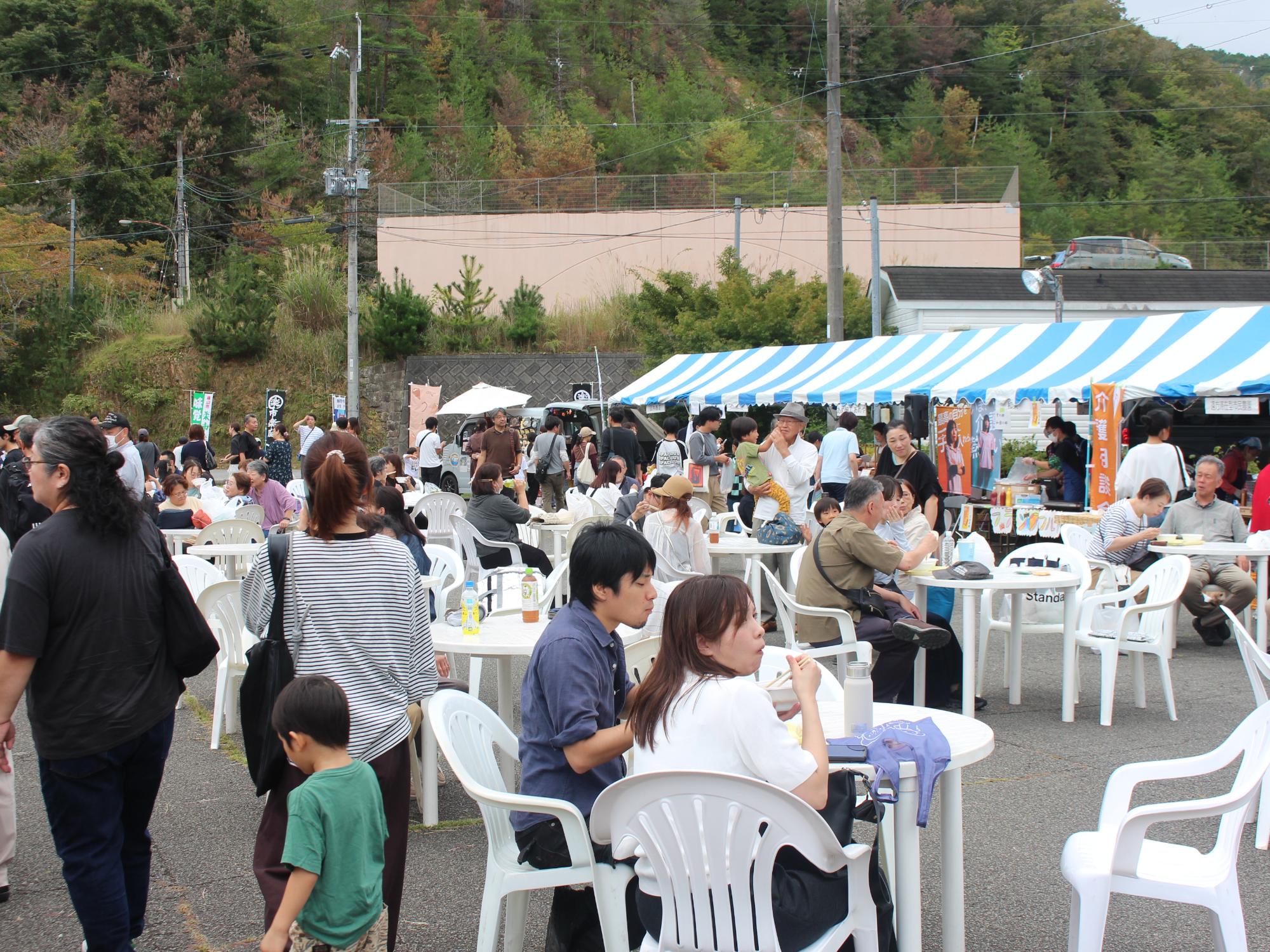 楽市楽座の様子