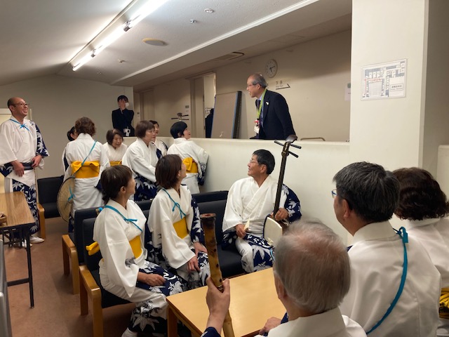 ひょうごの民俗芸能祭控室の様子