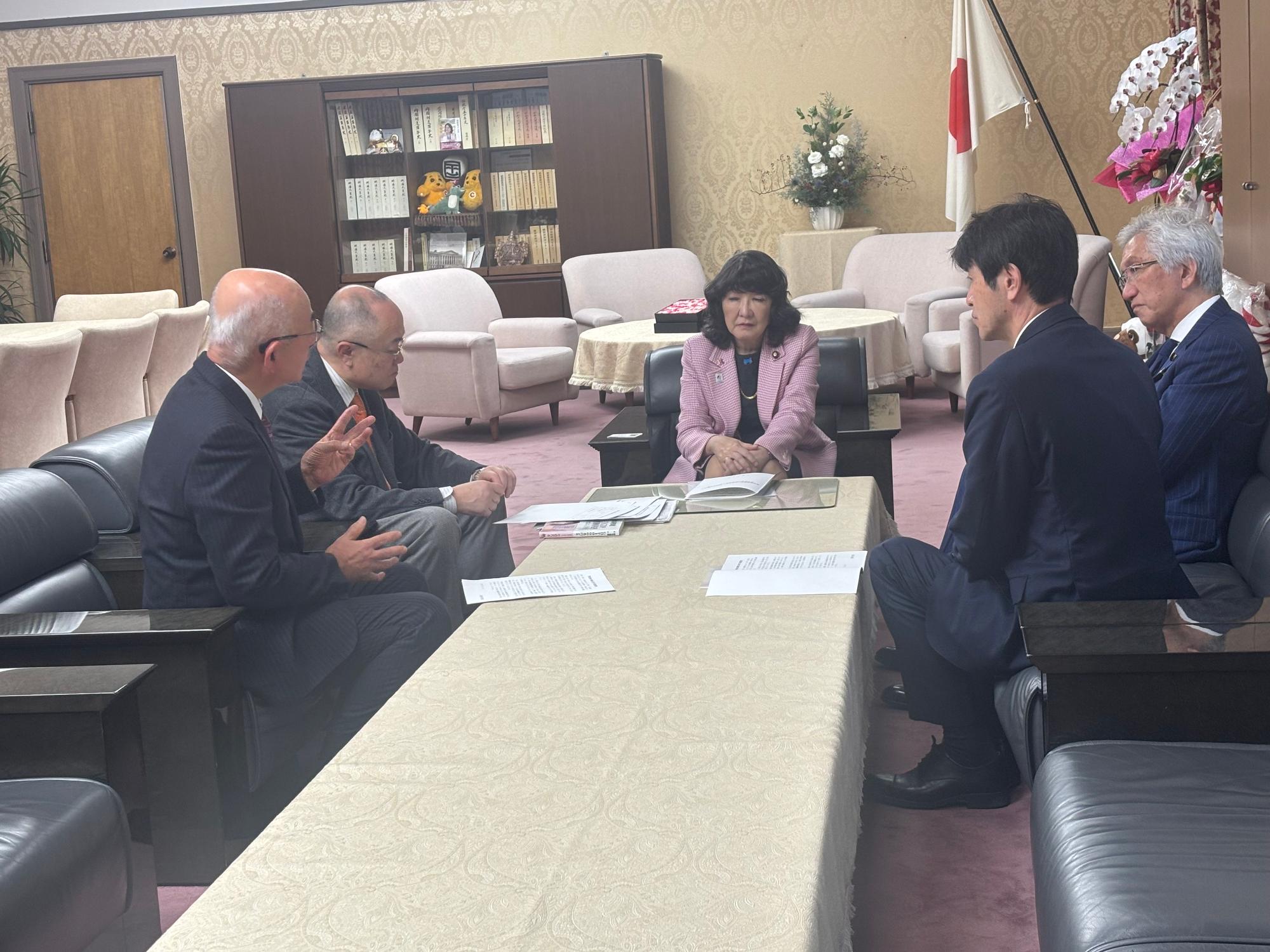 片山財務大臣との会談