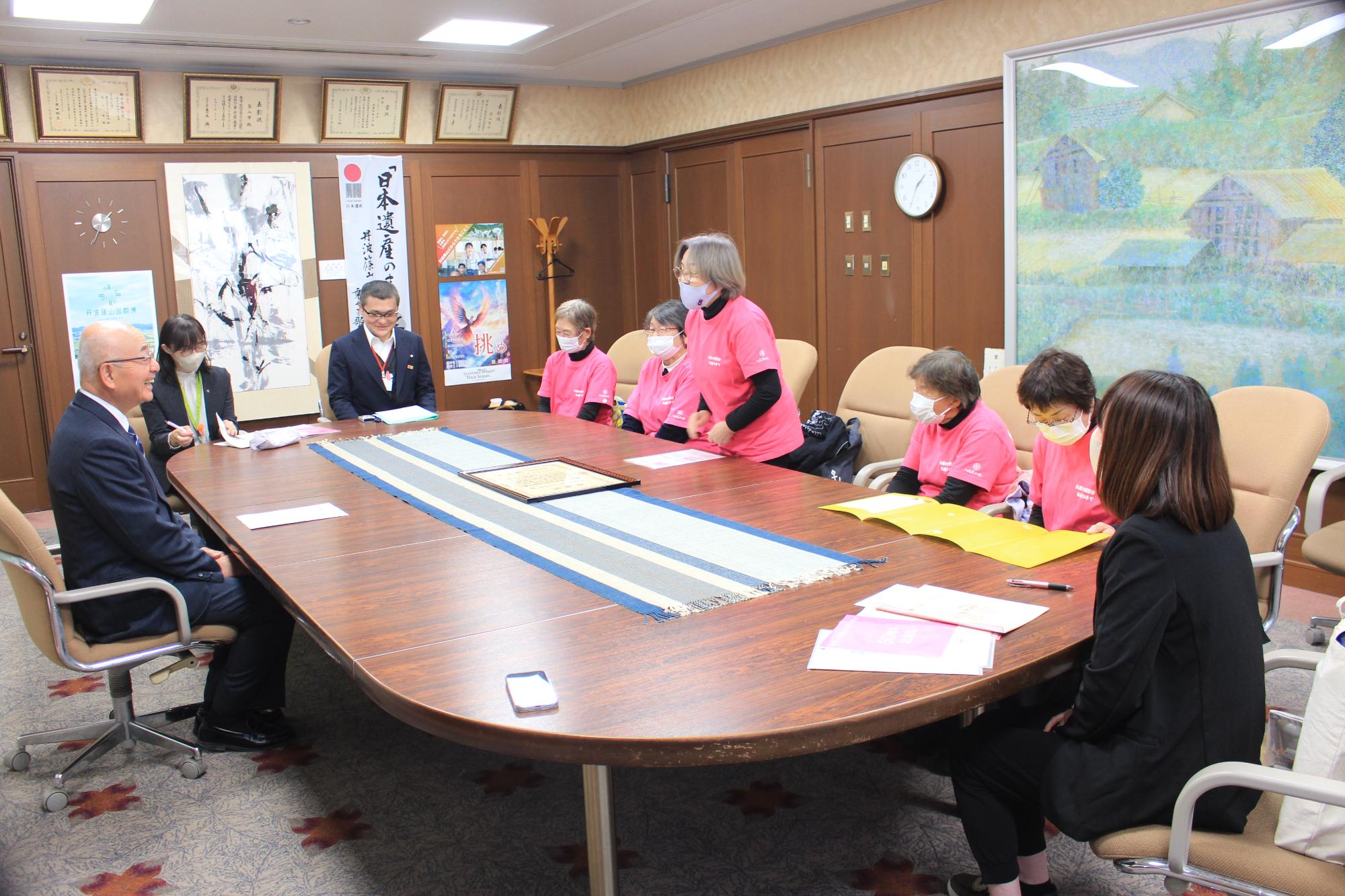 表敬訪問の様子