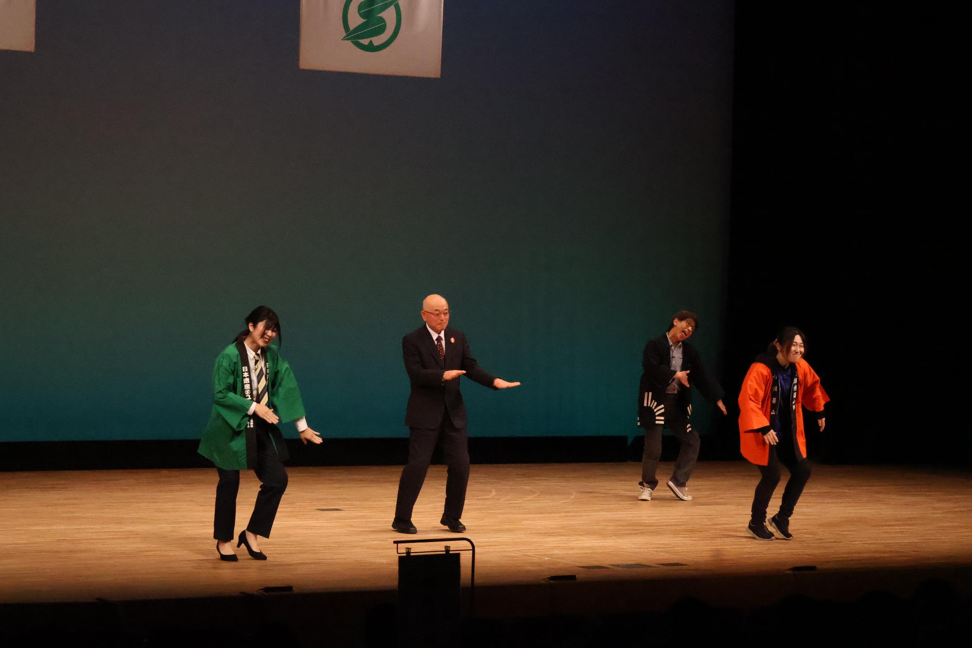 はたちのつどい 市長劇団