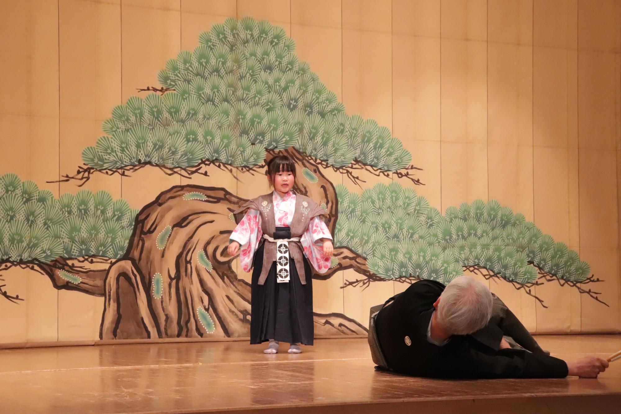 子ども狂言の様子
