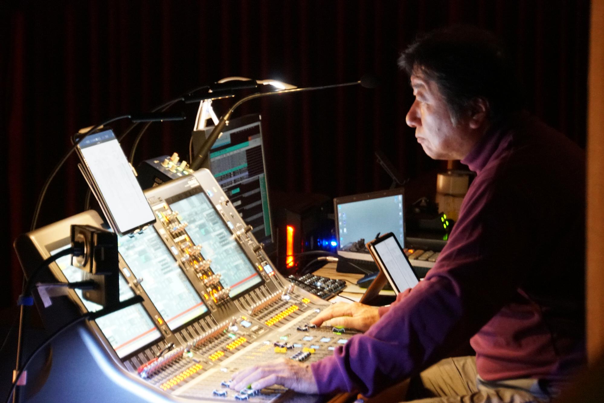 市民ミュージカル「シンデレラ」の様子