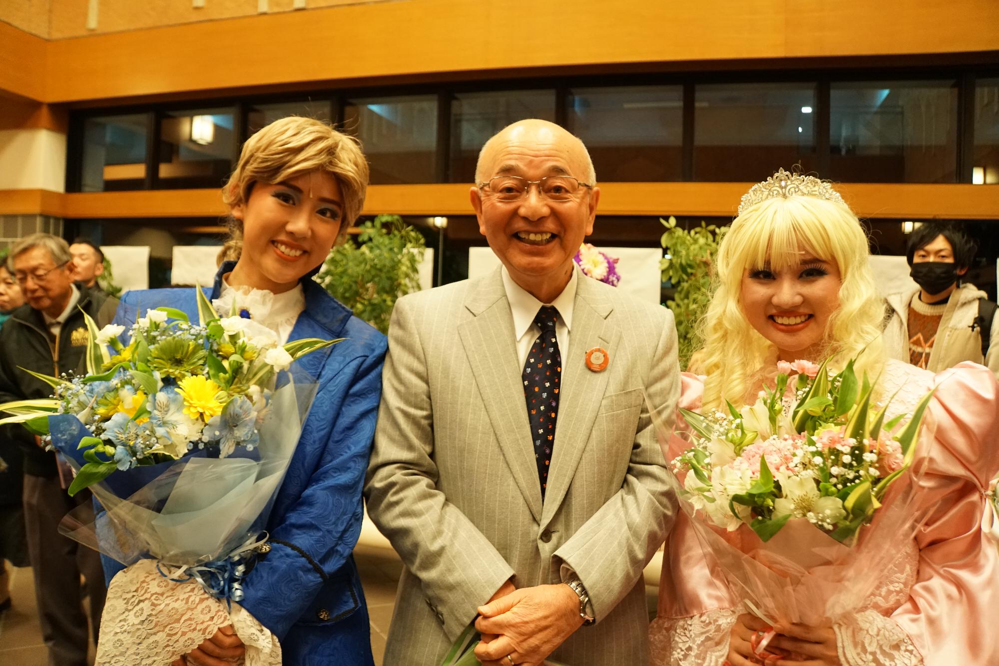 市民ミュージカル「シンデレラ」の様子