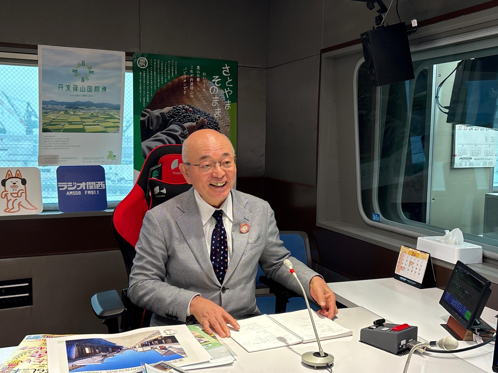 ラジオ関西出演の様子