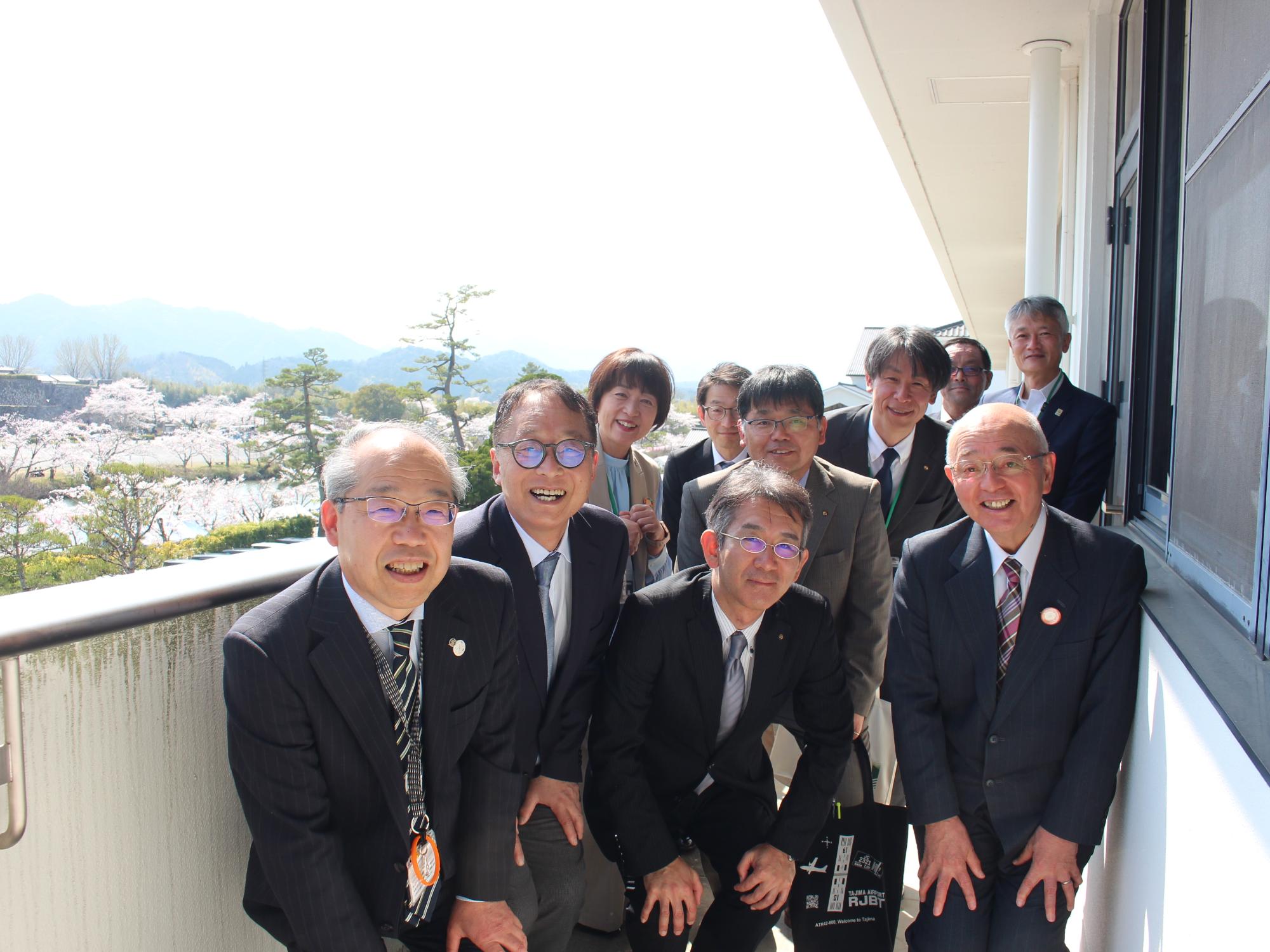 お花見市長室の様子