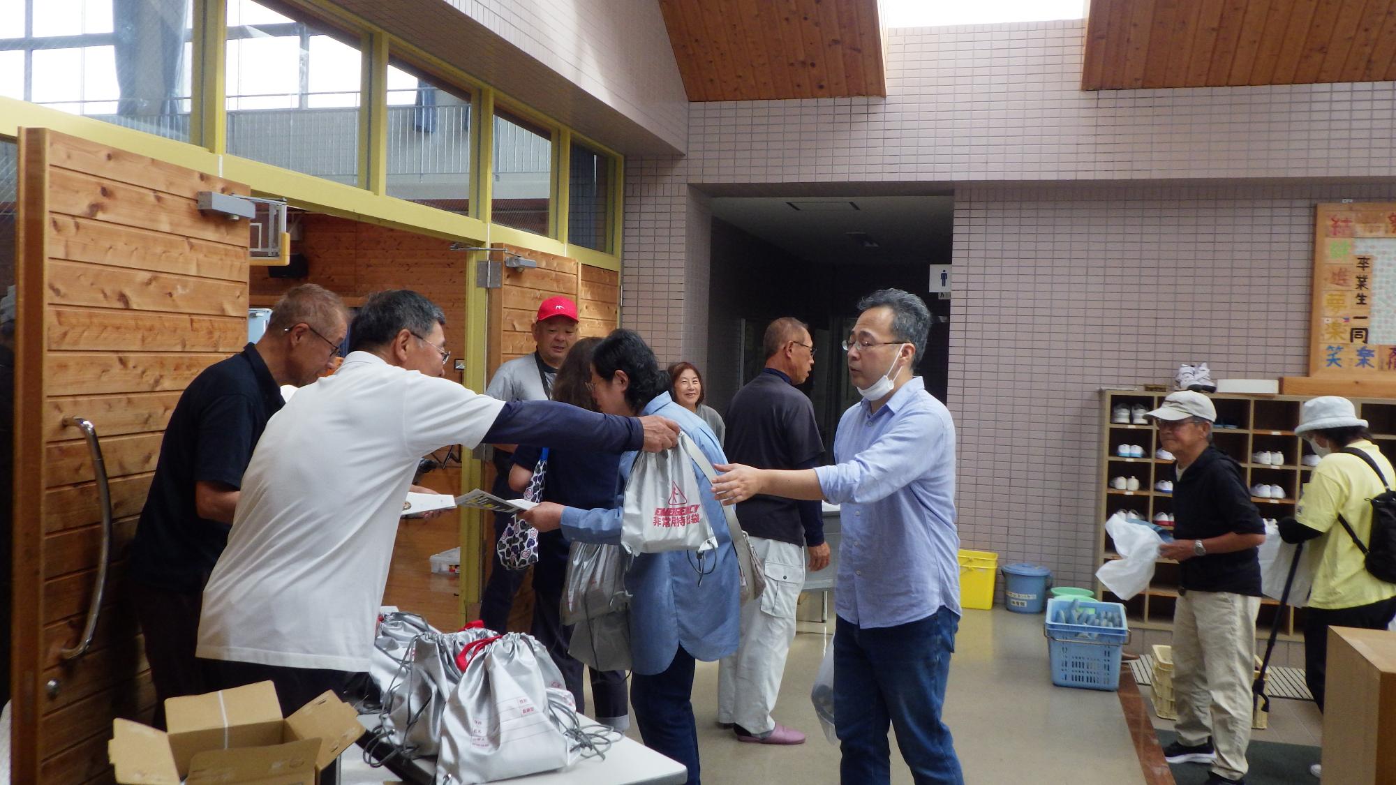 岡野地区総合防災訓練の様子