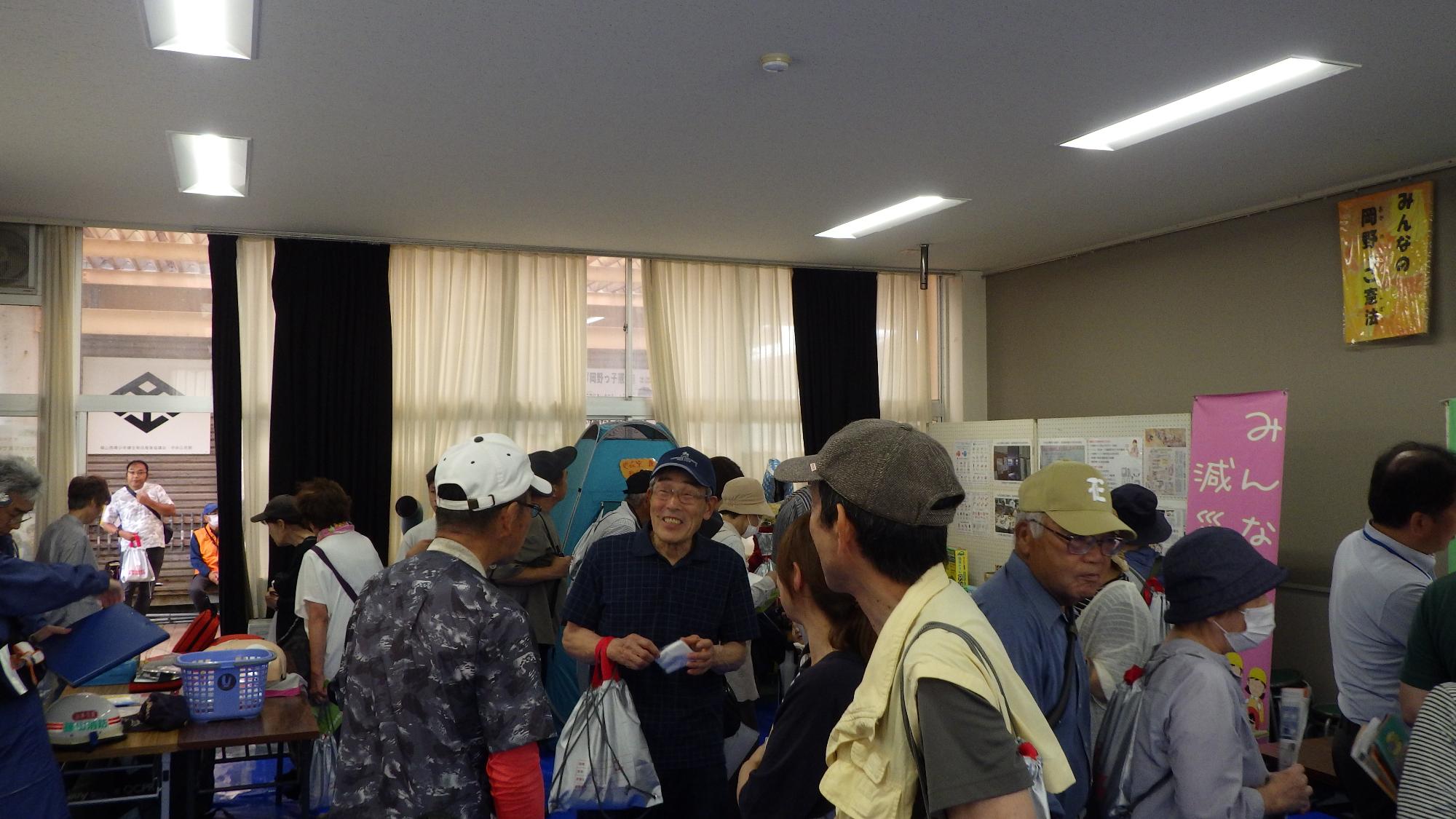 岡野地区総合防災訓練の様子