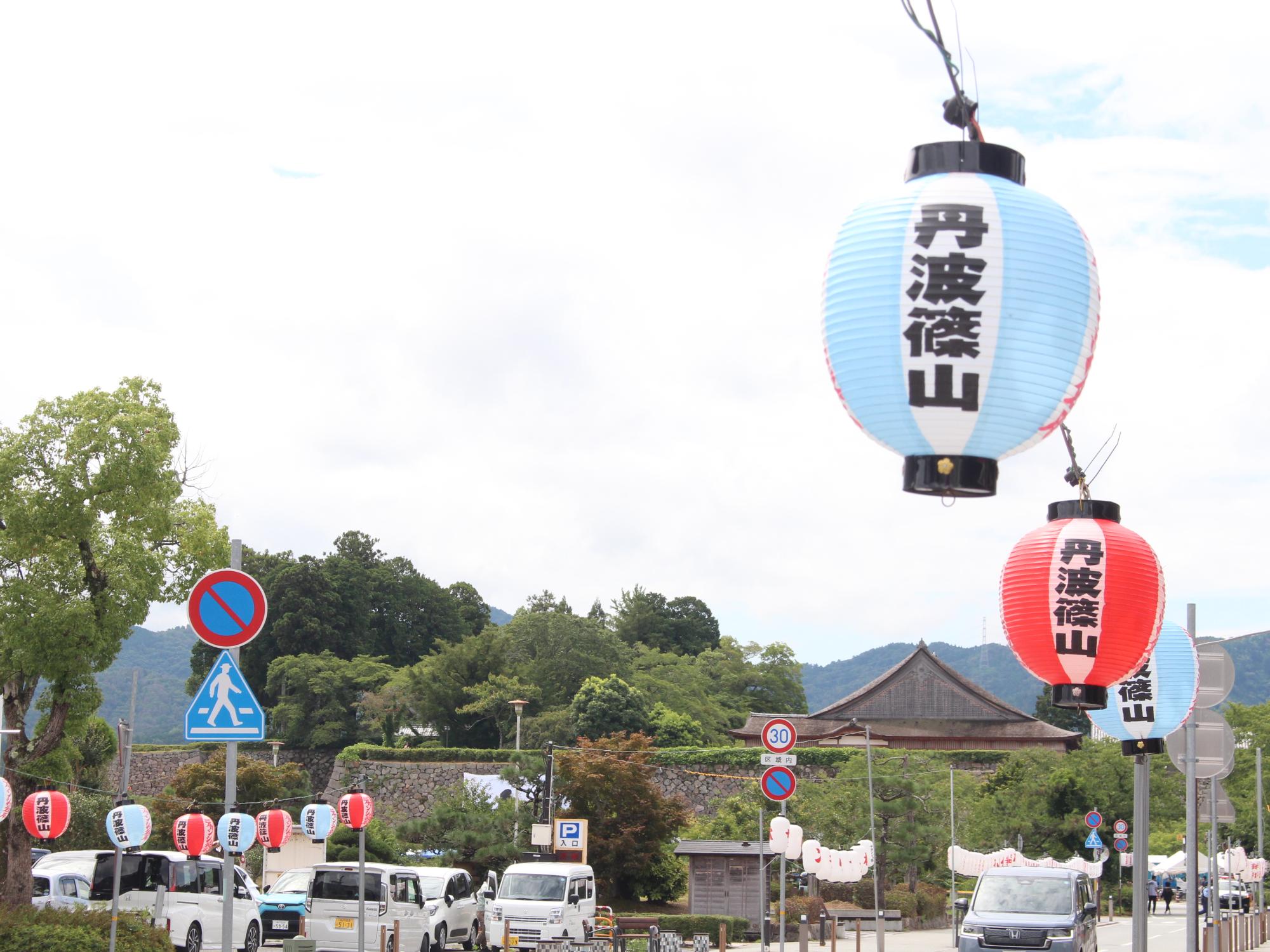 まちの飾りつけ