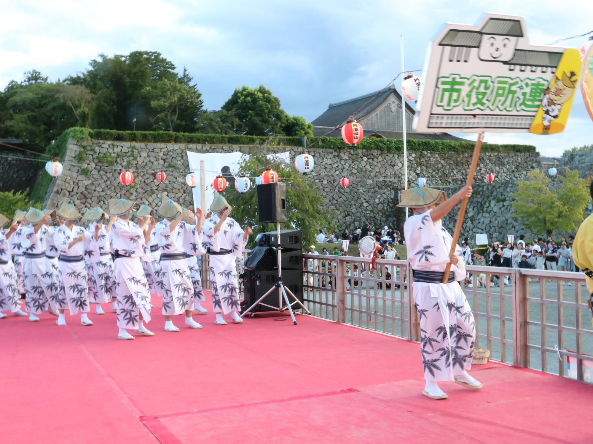 デカンショ祭の様子