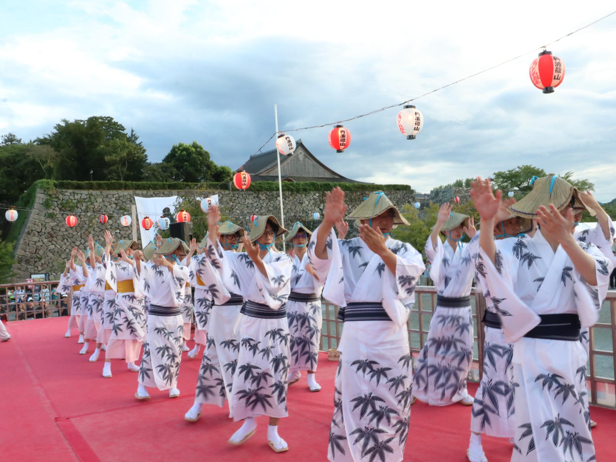 デカンショ祭の様子