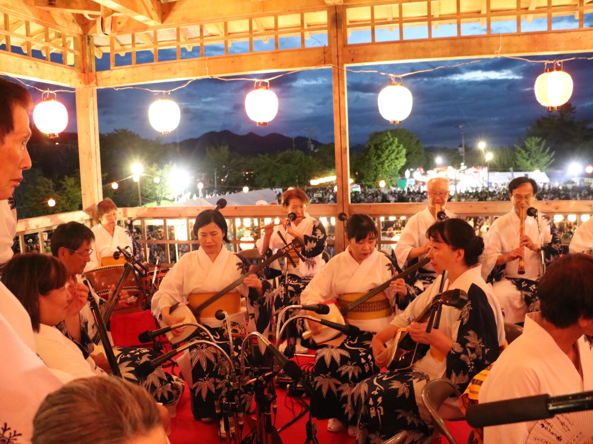 デカンショ祭の様子