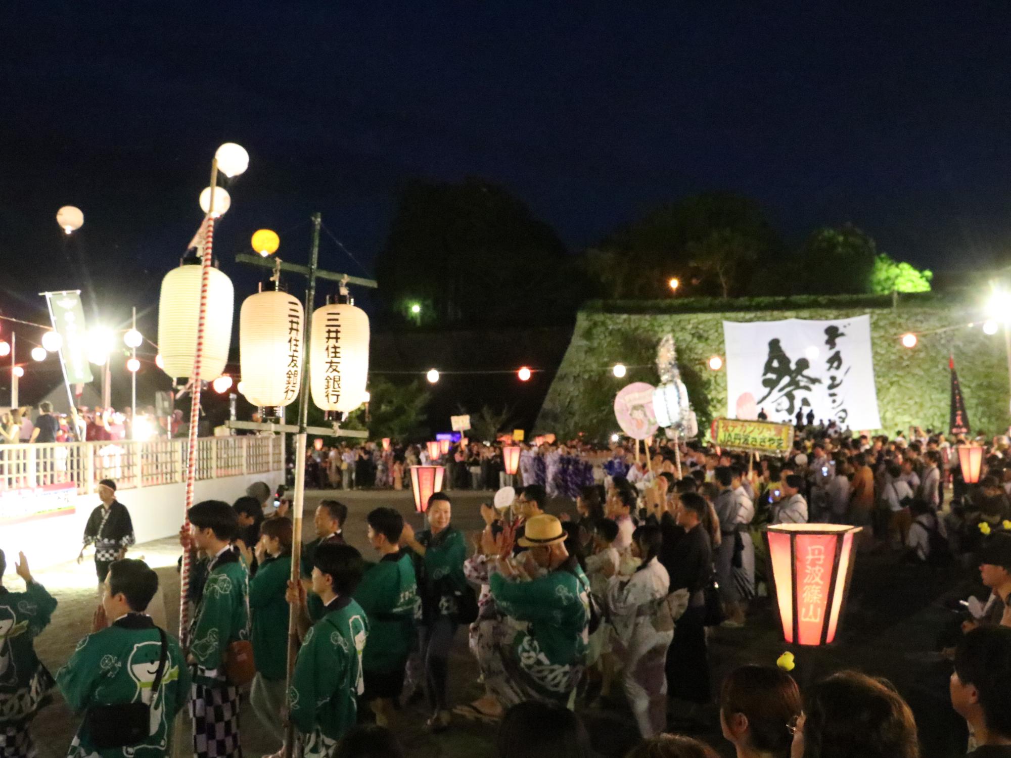 デカンショ祭の様子