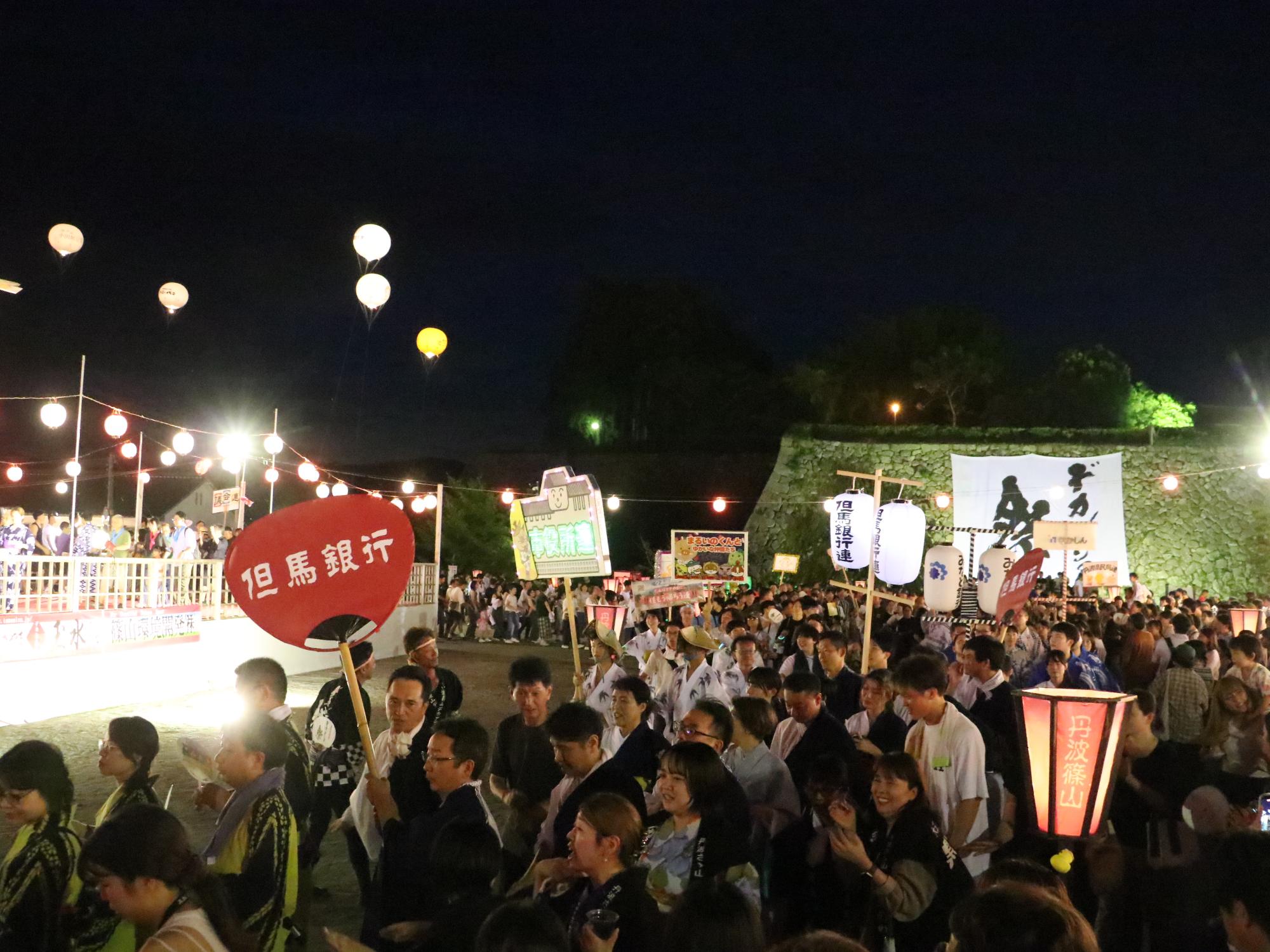 デカンショ祭の様子