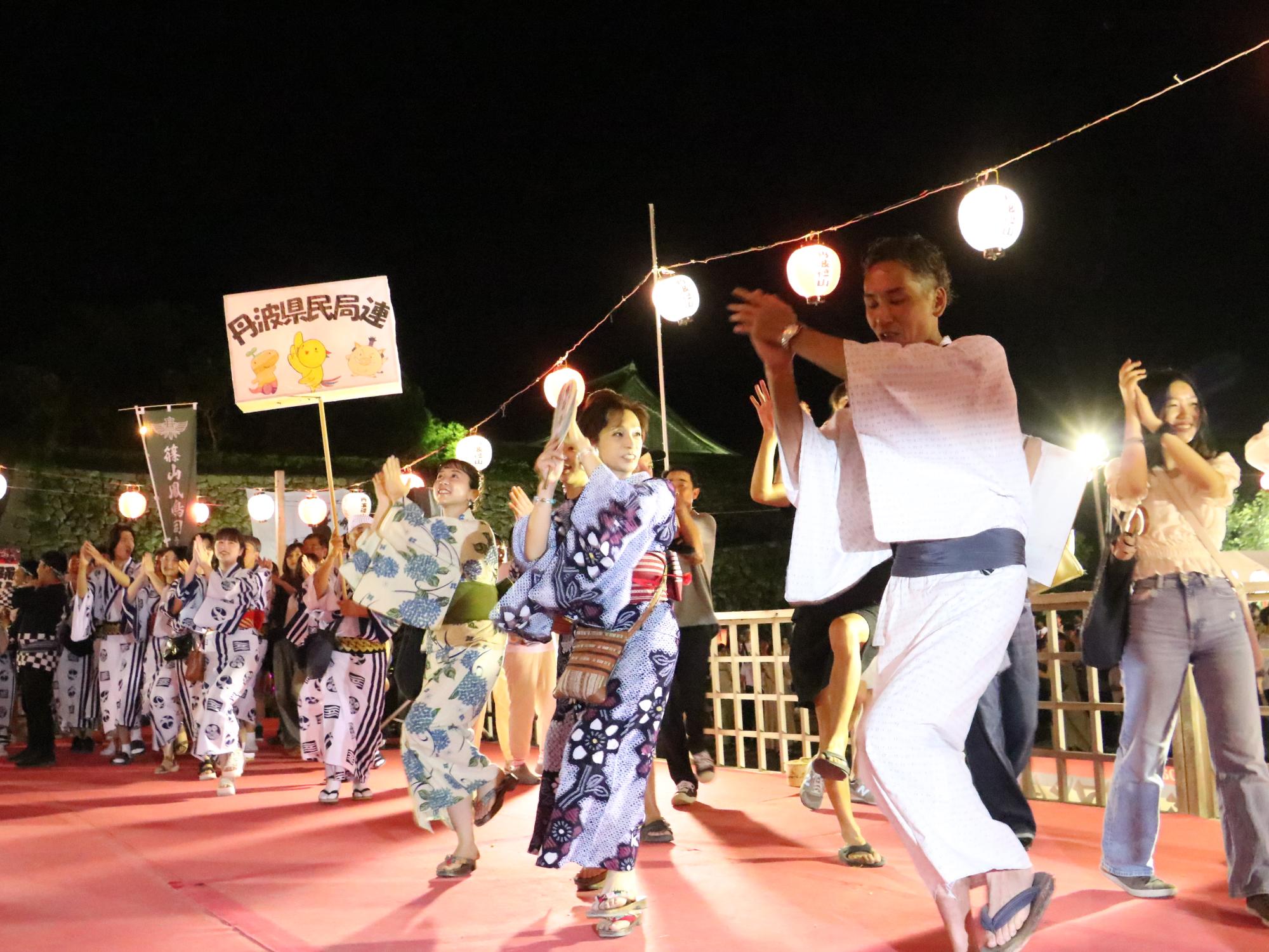 デカンショ祭の様子
