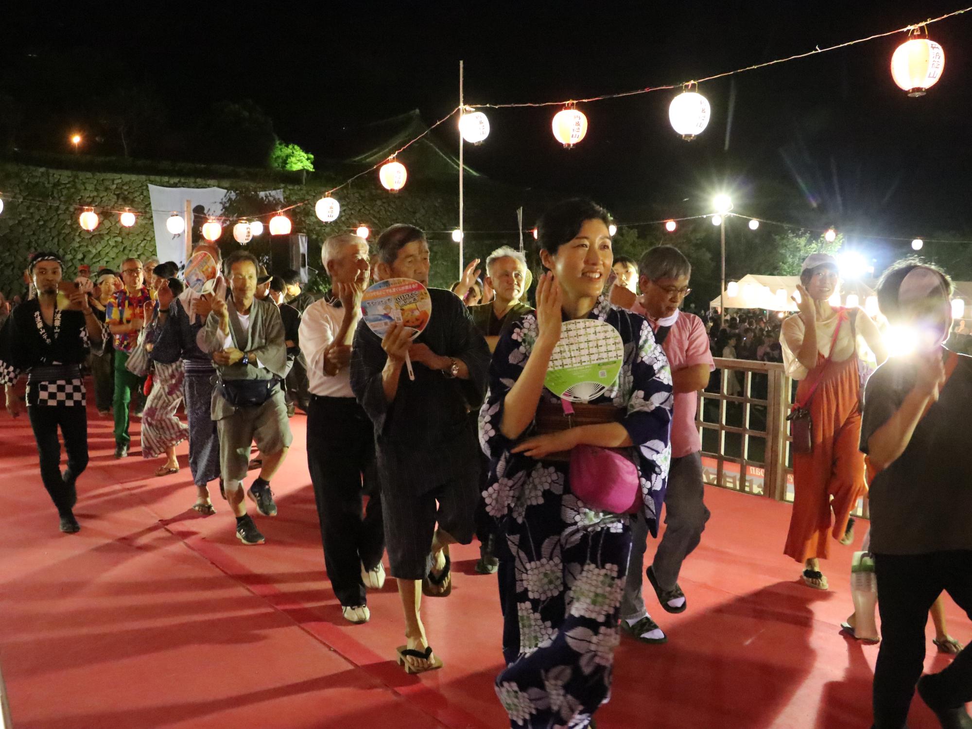 デカンショ祭の様子