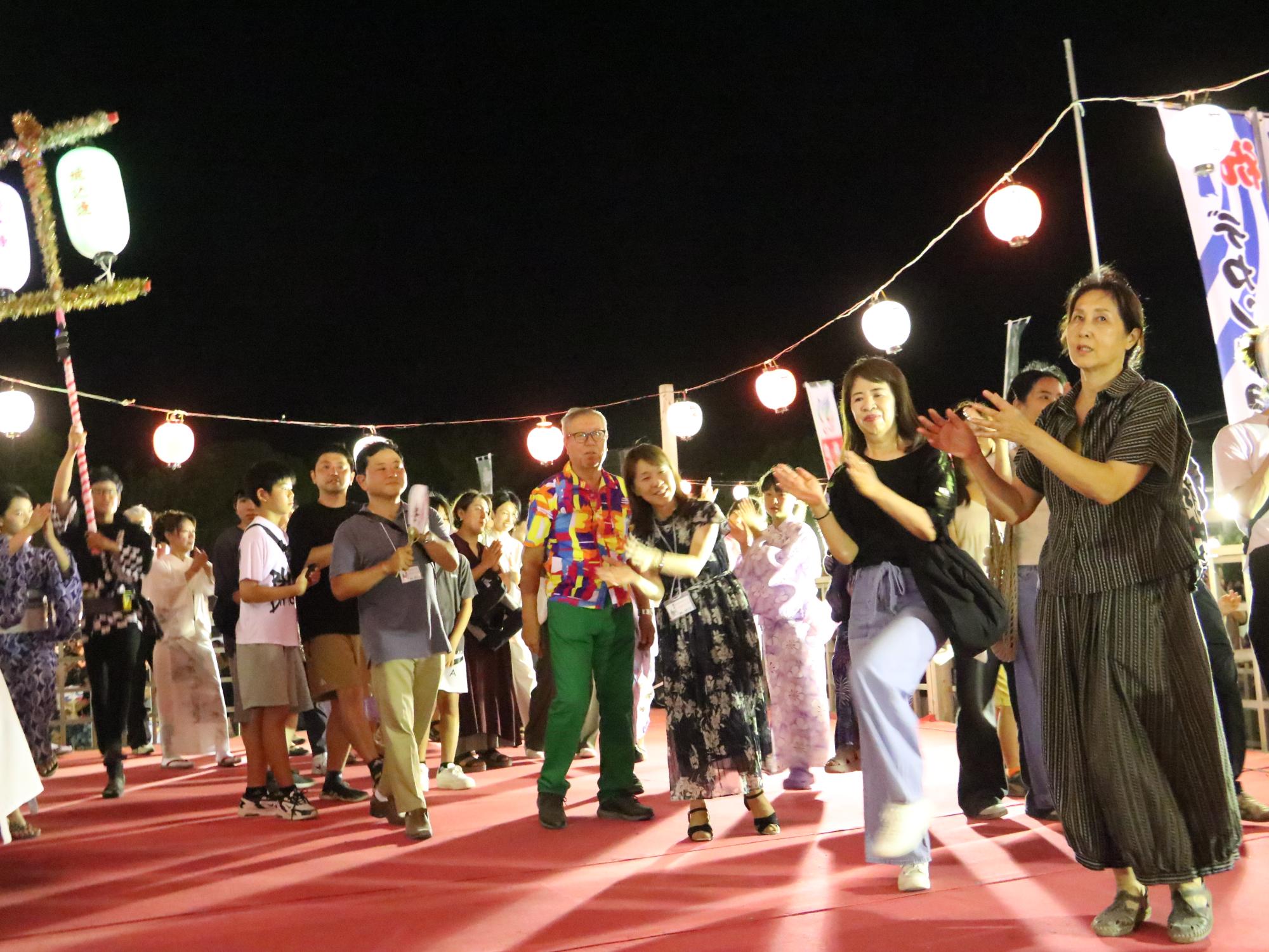 デカンショ祭の様子