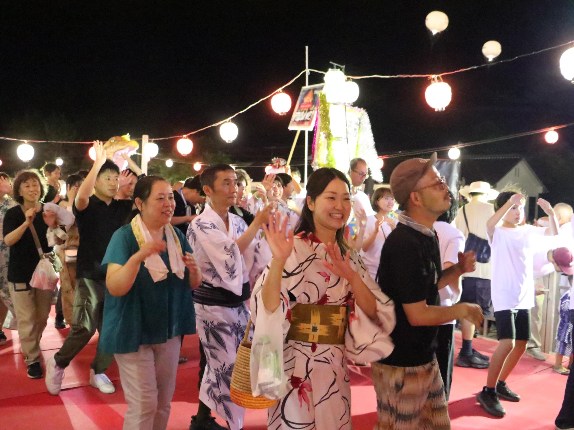 デカンショ祭の様子