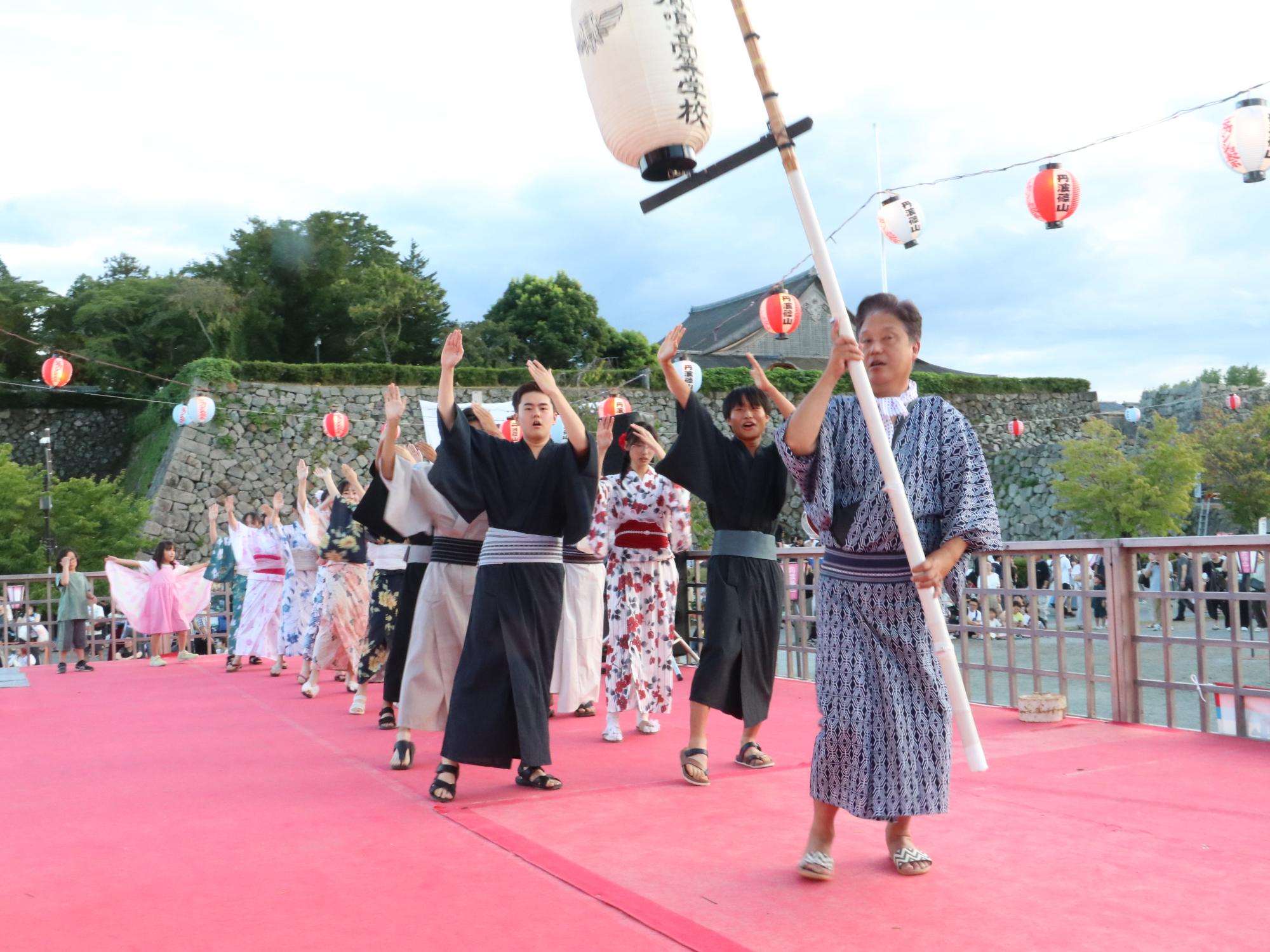 デカンショ祭の様子