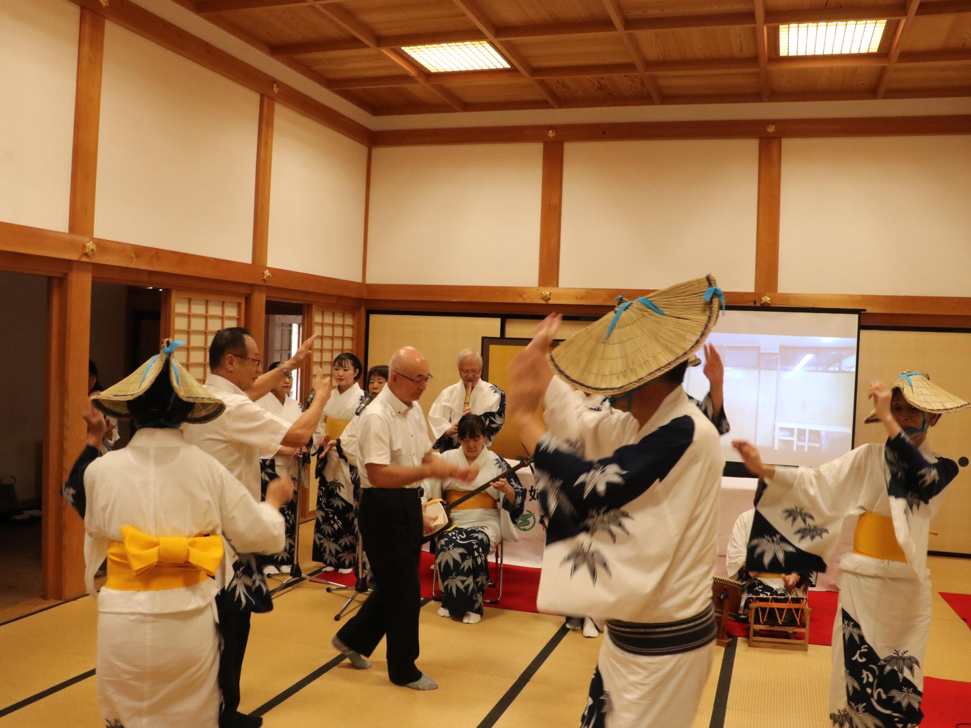 千葉県館山市と姉妹都市提携の様子