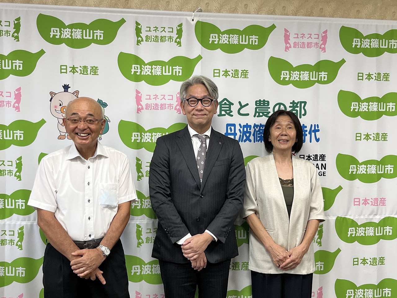 トーソー株式会社の八重島社長と東大運輸株式会社の松尾専務取締役