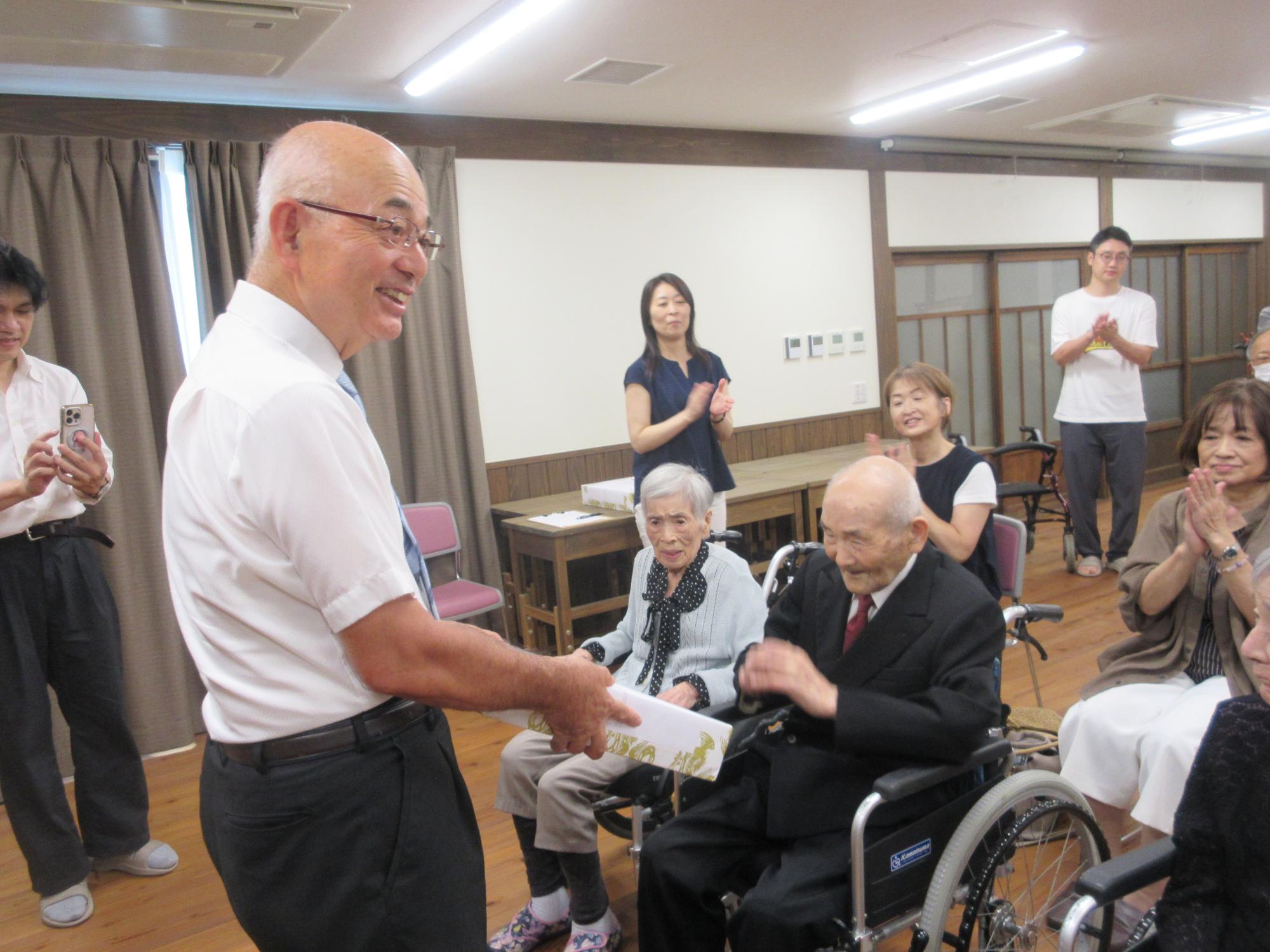 岡崎千代治さん