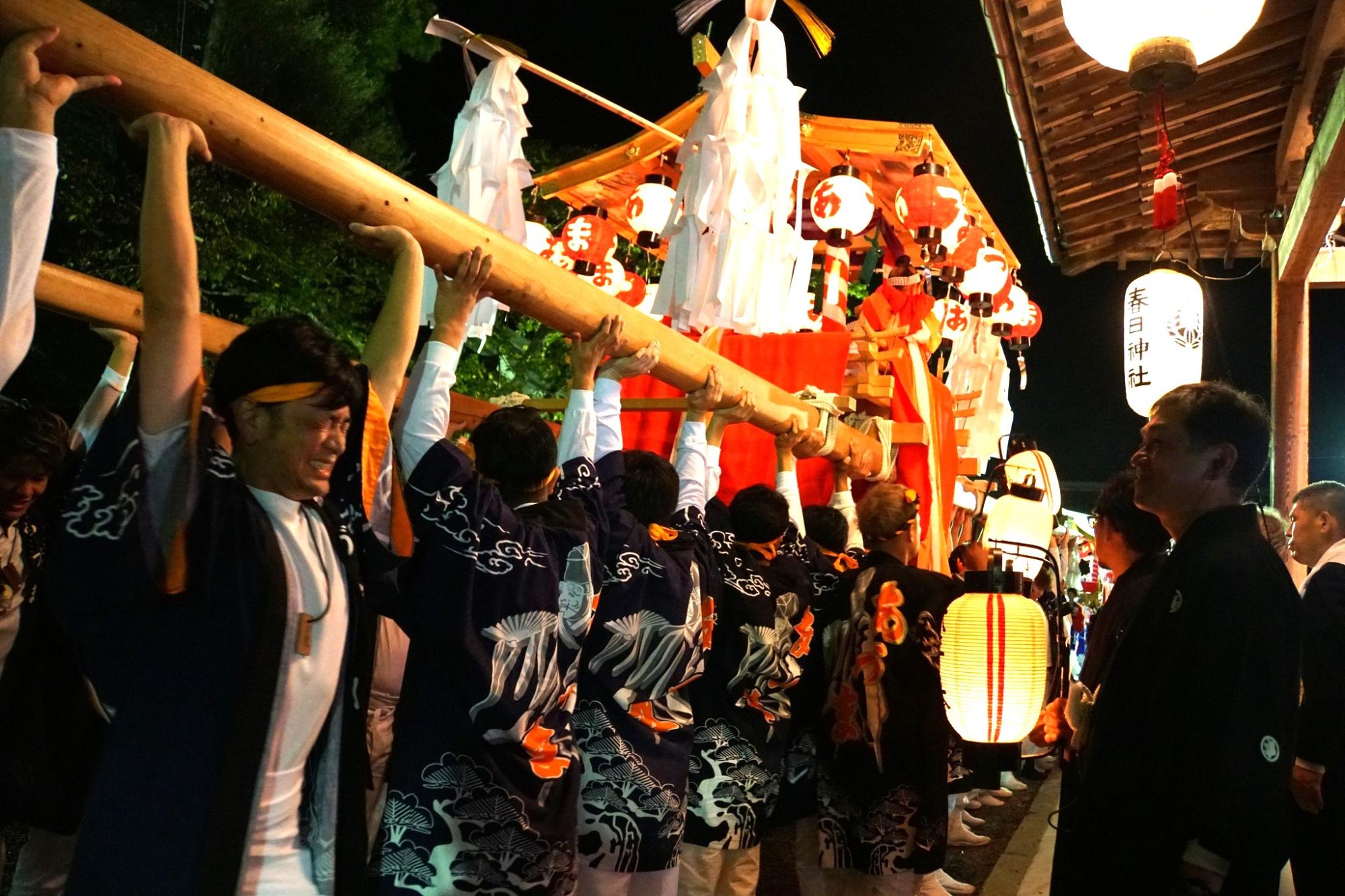 昨年の篠山春日神社秋祭りの様子