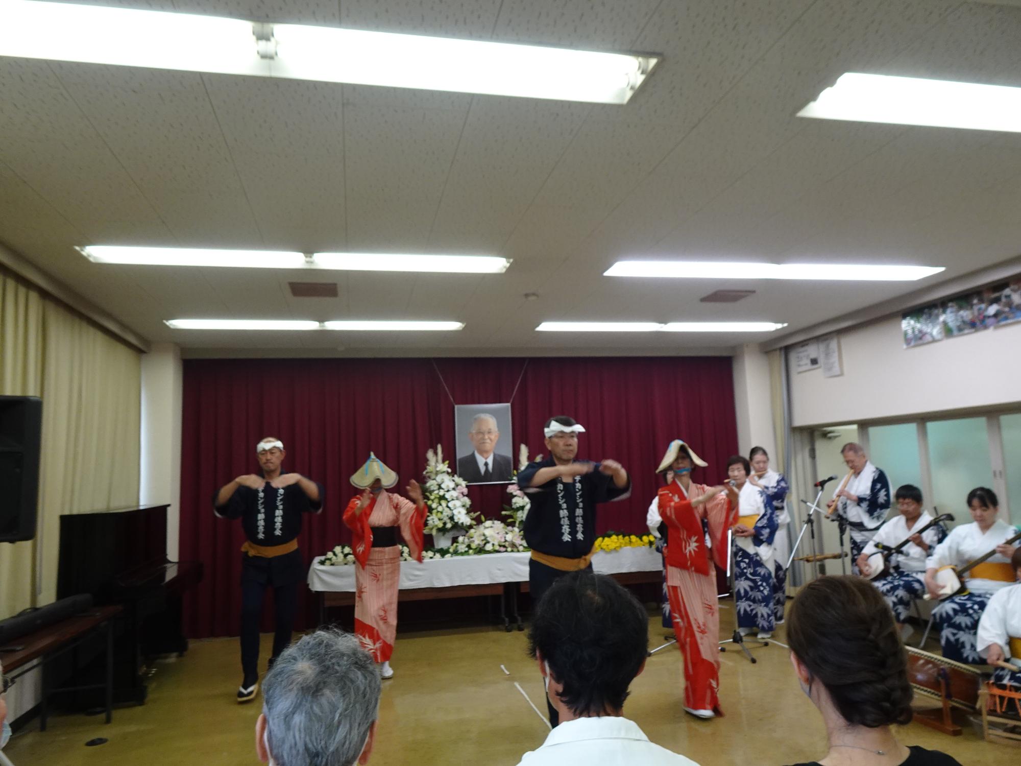 偲ぶ会 踊り