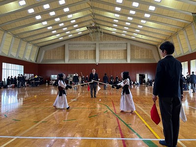 剣道をする子どもたち